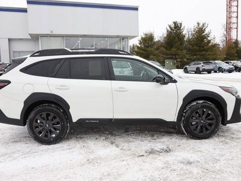 Certified 2025 Subaru Outback Onyx Edition image 2