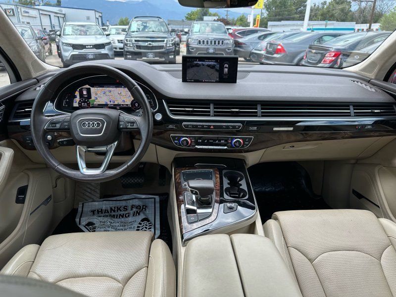 Used 2018 Audi Q7 3.0T Prestige AWD/4WD image 32