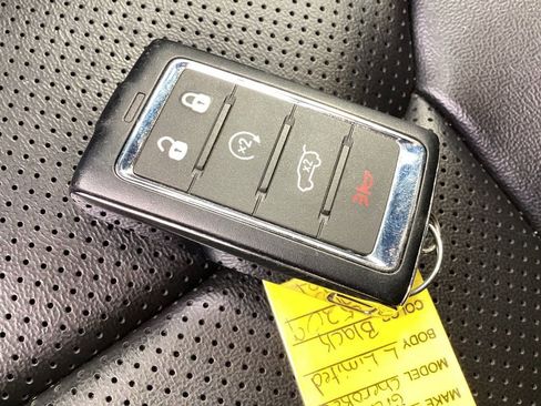 Used 2024 Jeep Grand Cherokee L Limited w/ Luxury Tech Group II image 37