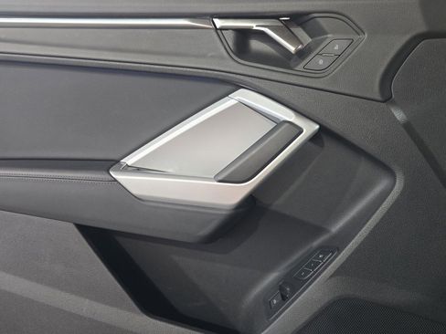 Used 2022 Audi Q3 2.0T Premium Plus image 12