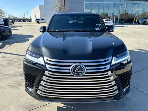 New 2026 Lexus LX 700h Luxury image 4
