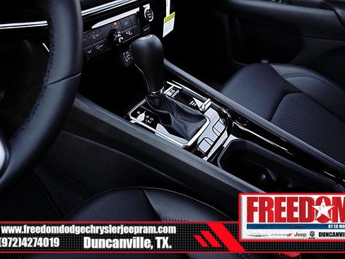 New 2026 Jeep Compass Latitude image 34