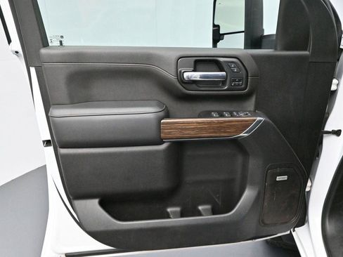 Used 2022 Chevrolet Silverado 2500 High Country AWD/4WD image 9