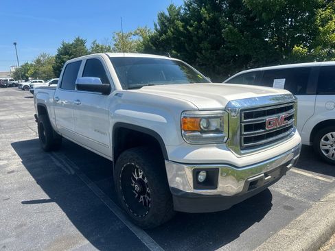 Used 2015 GMC Sierra 1500 SLT w/ SLT Crew Cab Value Package AWD/4WD image 3