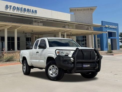 Used 2021 Toyota Tacoma SR RWD image 2