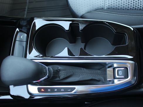 New 2025 Chevrolet Trax LT w/ Driver Confidence Package image 34