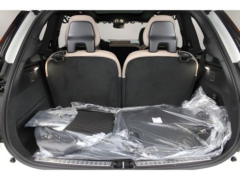 New 2026 Volvo XC90 B6 Ultra w/ Protection Package AWD/4WD image 29