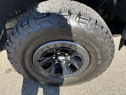 Used 2023 Ford F150 Raptor w/ Blue Interior Package image 20