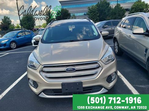 Used 2018 Ford Escape SEL FWD image 2