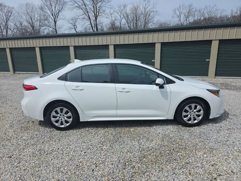 Used 2024 Toyota Corolla LE image 7