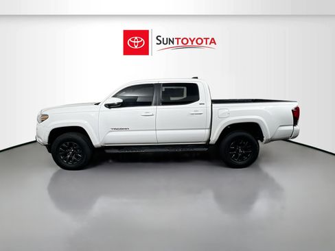Used 2023 Toyota Tacoma SR5 w/ Technology Package AWD/4WD image 7