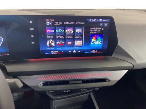 Used 2025 BMW 228i xDrive w/ Premium Package image 20