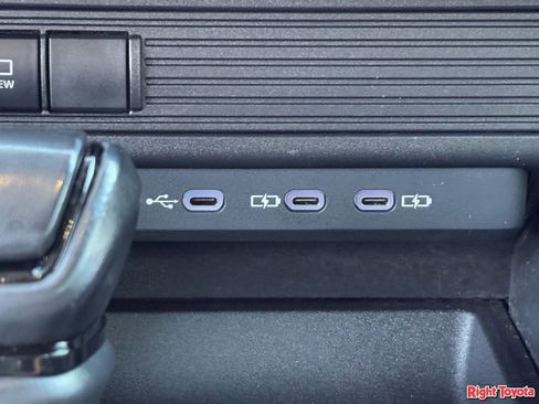 Certified 2024 Toyota Land Cruiser image 28