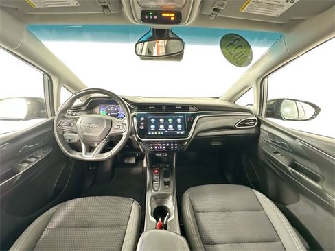 Used 2023 Chevrolet Bolt LT image 3