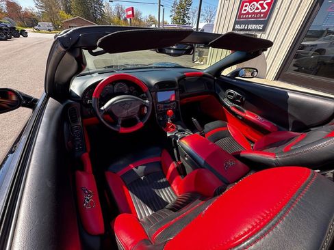 Used 2003 Chevrolet Corvette Convertible w/ Preferred Equipment Group1 RWD image 3