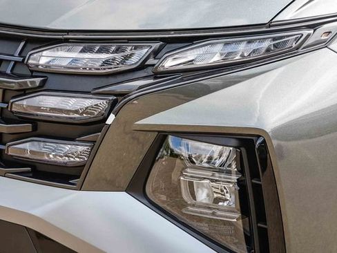 Certified 2025 Hyundai Tucson SEL AWD/4WD image 8