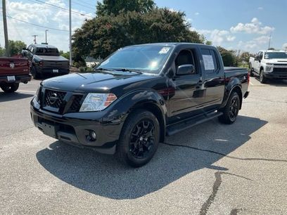 Used 2020 Nissan Frontier SV w/ Midnight Edition Floor Mats