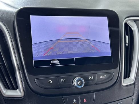 Used 2023 Chevrolet Malibu LT FWD image 15