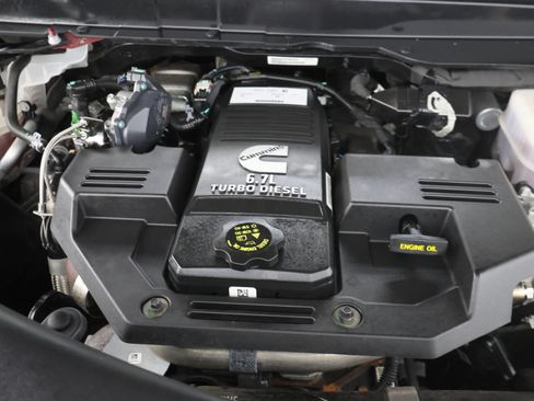 Used 2024 RAM 2500 Laramie AWD/4WD image 21