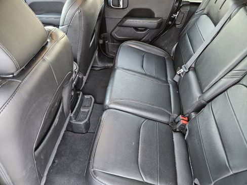 New 2022 Jeep Wrangler Unlimited Sahara image 24