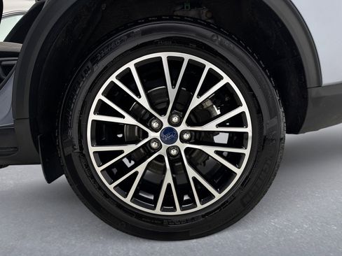 Used 2022 Ford Escape SE w/ Convenience Package image 24