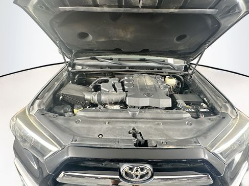 Used 2015 Toyota 4Runner Limited AWD/4WD image 32