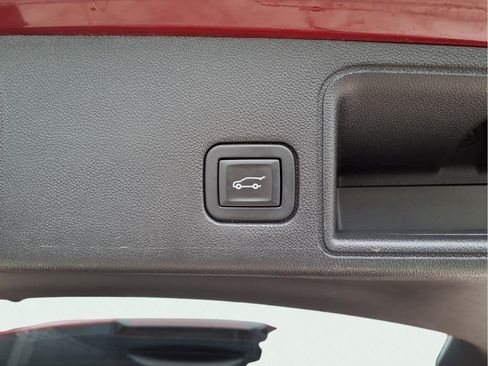 Used 2019 GMC Terrain SLE w/ Driver Convenience Package AWD/4WD image 11