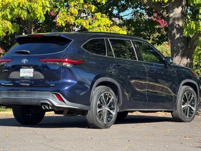 Used 2021 Toyota Highlander XSE