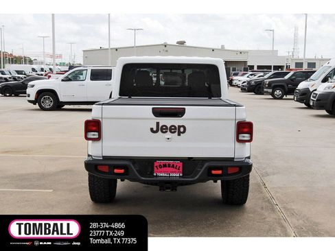 Used 2023 Jeep Gladiator Mojave w/ Cold Weather Group image 6