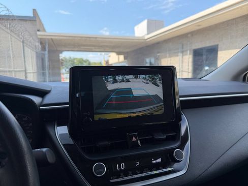 Used 2025 Toyota Corolla LE FWD image 22