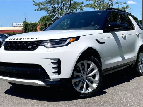New 2026 Land Rover Discovery Dynamic SE AWD/4WD image 1