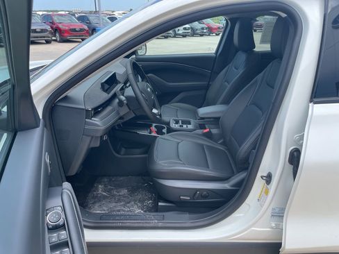 New 2025 Ford Mustang Mach-E Premium image 10