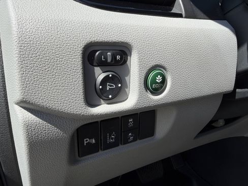 Used 2018 Honda Pilot Elite image 12