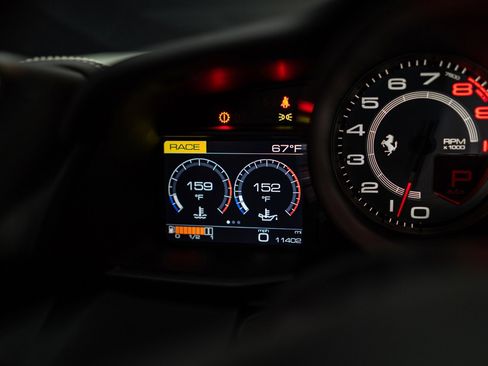 Used 2016 Ferrari 488 GTB image 14