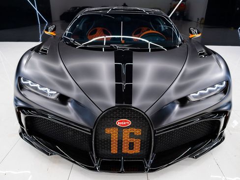 Used 2023 Bugatti Chiron Pur Sport AWD/4WD image 12