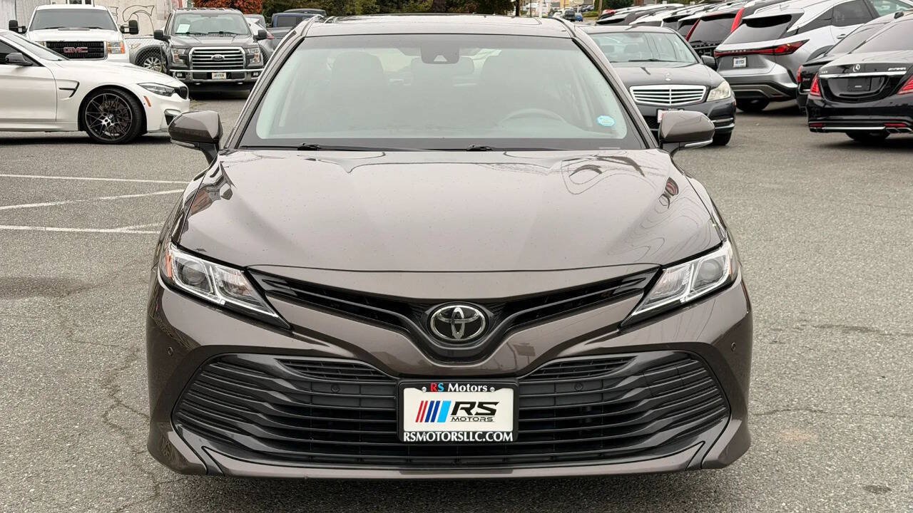 Used 2018 Toyota Camry LE w/ Moonroof Package FWD image 8