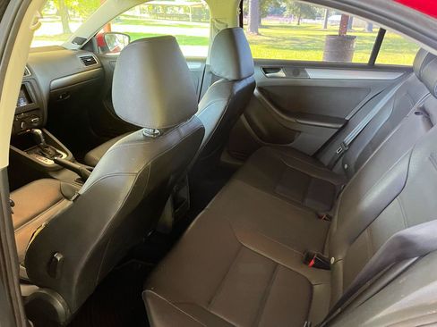 Used 2014 Volkswagen Jetta TDI FWD image 10