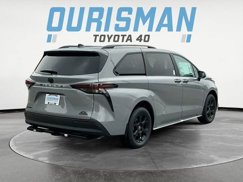 New 2026 Toyota Sienna XLE Woodland Edition image 7