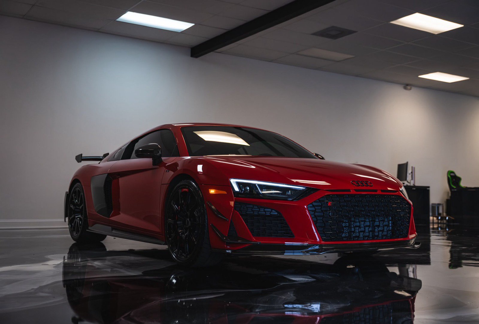 Used 2023 Audi R8 V10 GT RWD image 13