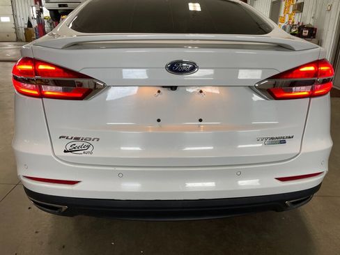 Used 2019 Ford Fusion Titanium AWD/4WD image 27