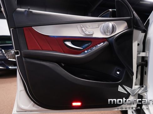 Used 2019 Mercedes-Benz GLC 300 4MATIC Coupe image 39