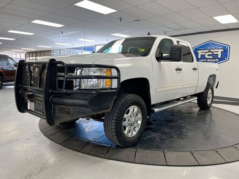 Used 2012 Chevrolet Silverado 2500 LT w/ Convenience Package AWD/4WD image 4