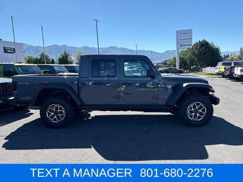 New 2026 Jeep Gladiator Rubicon w/ Steel Power Dome Hood Package AWD/4WD image 6