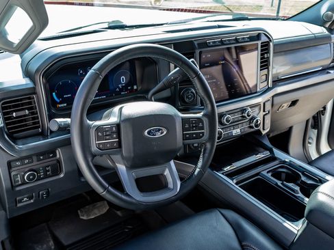 Used 2024 Ford F350 Lariat w/ Lariat Ultimate Package image 16