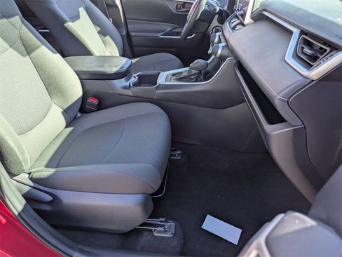 Used 2025 Toyota RAV4 LE image 28