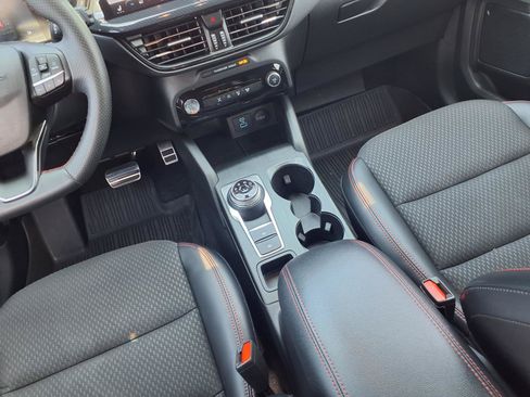 Used 2023 Ford Escape ST-Line w/ Tech Pack #1 AWD/4WD image 11