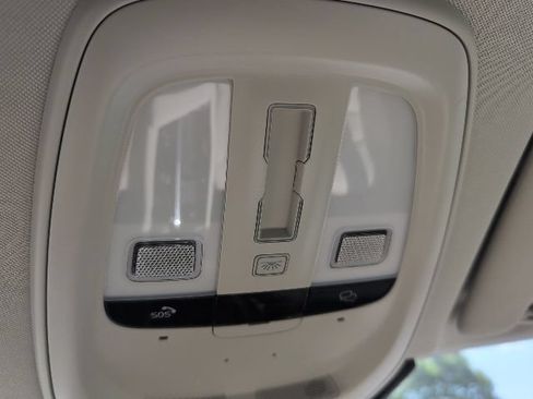 Used 2024 Volvo XC60 B5 Plus w/ Protection Package Premier AWD/4WD image 24