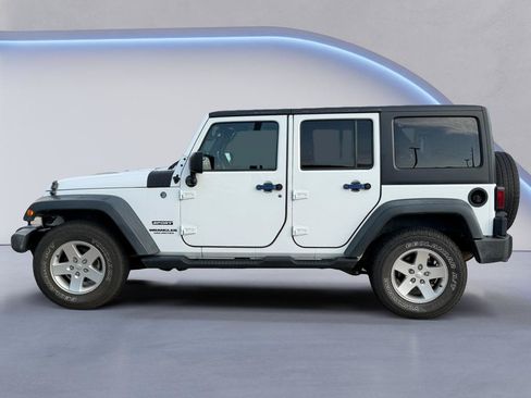 Used 2015 Jeep Wrangler Unlimited Sport w/ Quick Order Package 24S AWD/4WD image 2