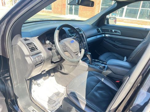 Used 2019 Ford Explorer Sport w/ Equipment Group 401A AWD/4WD image 11