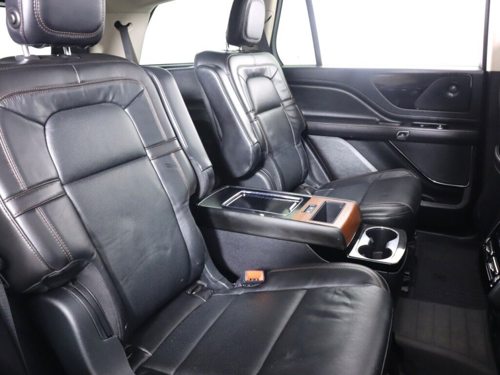 Used 2020 Lincoln Aviator Reserve w/ Equipment Group 201A AWD/4WD image 45